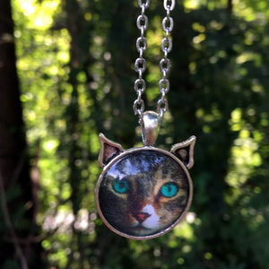 Jade - Feline Faces Cat Photo Pendant with Ears